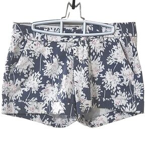 Dear John Floral Cuffed Shorts. Size 30 (10)
